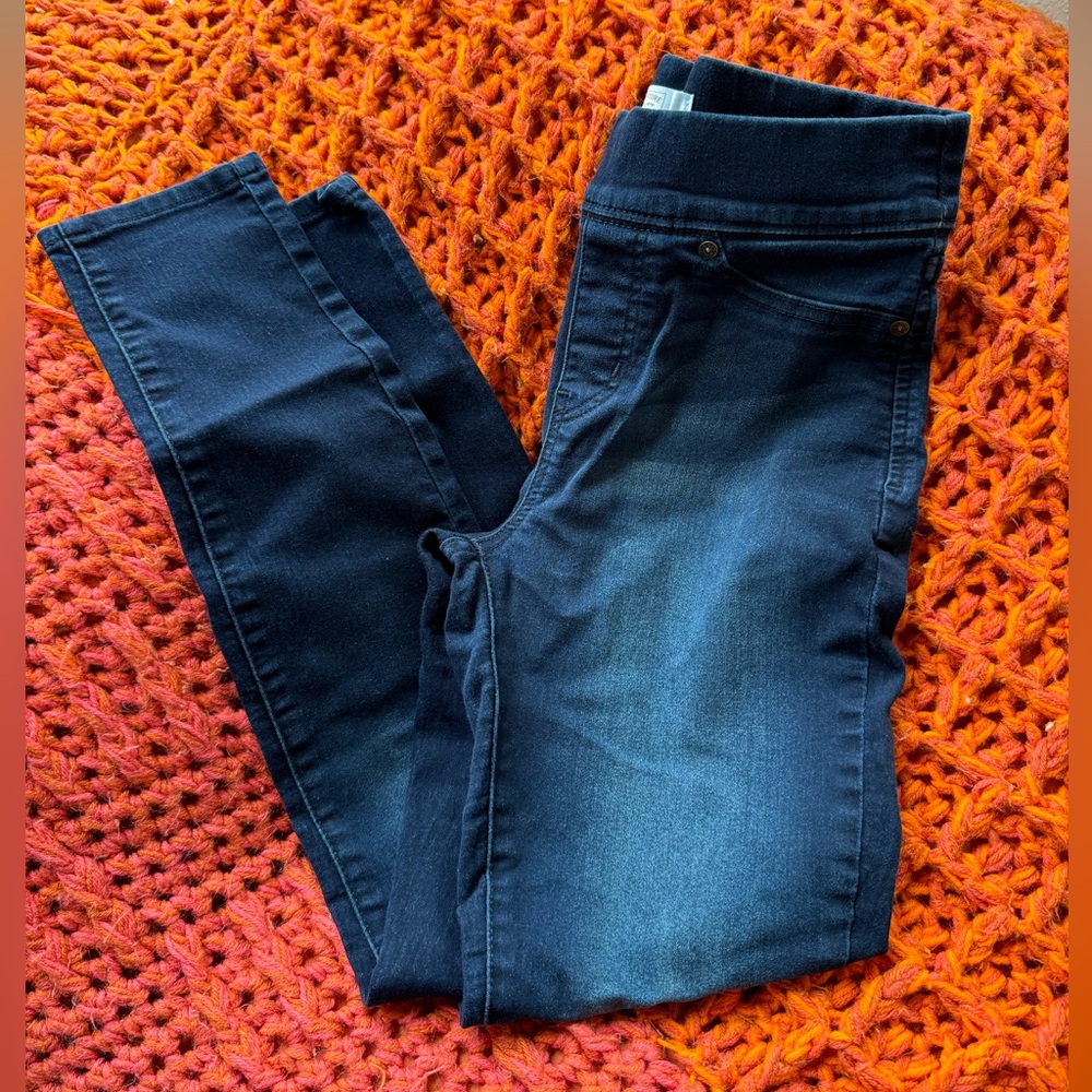 Levi Strauss size 8m pull on skinny jeans